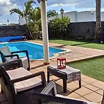 Bol-can Con Piscina Privada פלאיה בלנקה