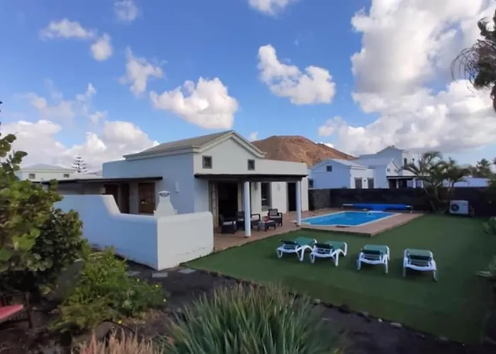 Bol-can Con Piscina Privada