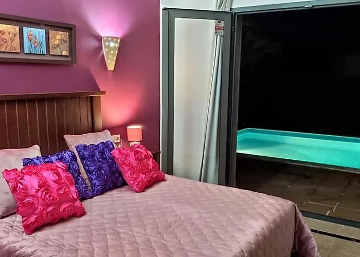 Bol-can Con Piscina Privada