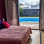Bol-can Con Piscina Privada