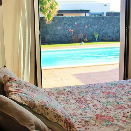 Bol-can Con Piscina Privada * Playa Blanca (Lanzarote)