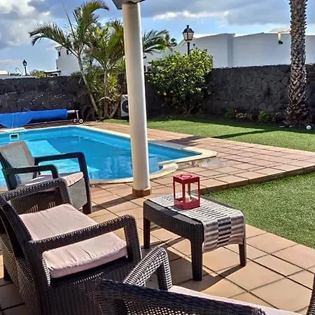 Bol-can Con Piscina Privada Playa Blanca (Lanzarote)