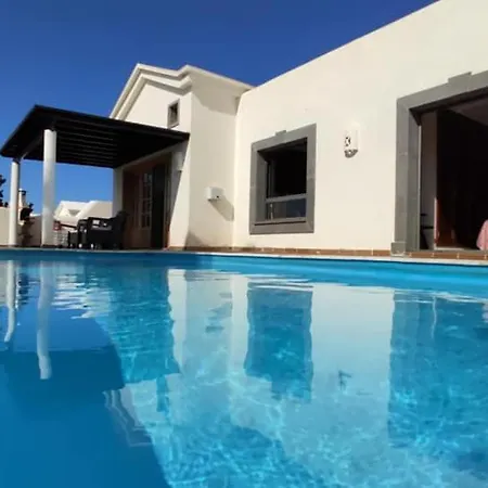 Villa Bol-can Con Piscina Privada Playa Blanca (Lanzarote)