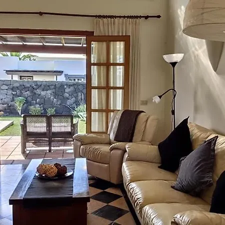 Bol-can Con Piscina Privada Playa Blanca (Lanzarote)