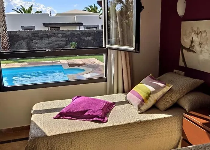 Bol-can Con Piscina Privada *